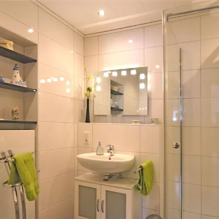 Pretty Holiday With A Balcony Complete With Awning In In Northern Sauerland Apartamento *